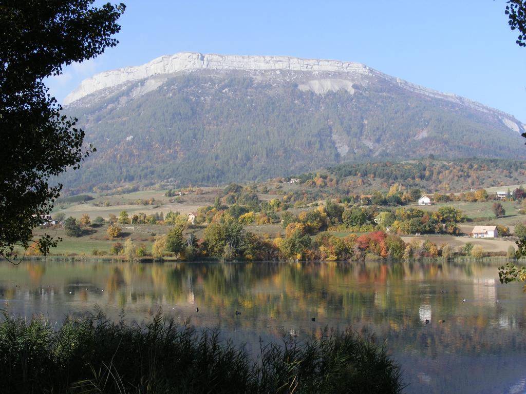 Camping La Motte Flottante La Freissinouse Exterior photo