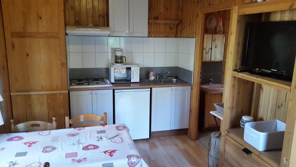 Camping La Motte Flottante La Freissinouse Exterior photo