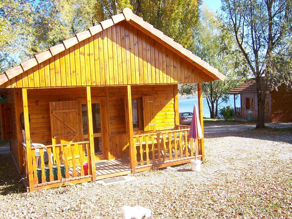 Camping La Motte Flottante La Freissinouse Exterior photo