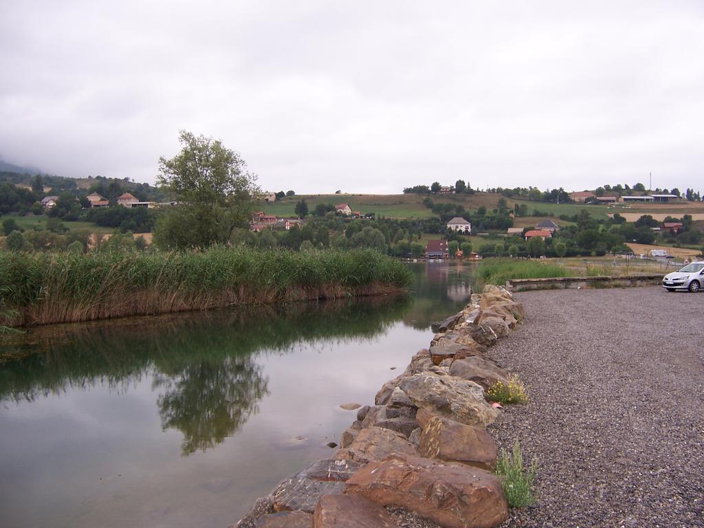 Camping La Motte Flottante La Freissinouse Exterior photo